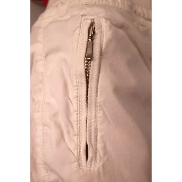Chico's White Bermuda Shorts Mid-rise Waistband Casual Size 1 - Picture 4 of 12